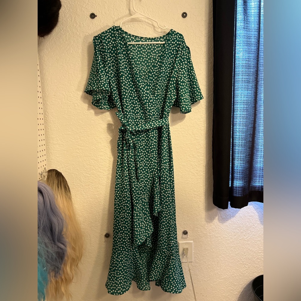 Green and white ditzy floral print dress